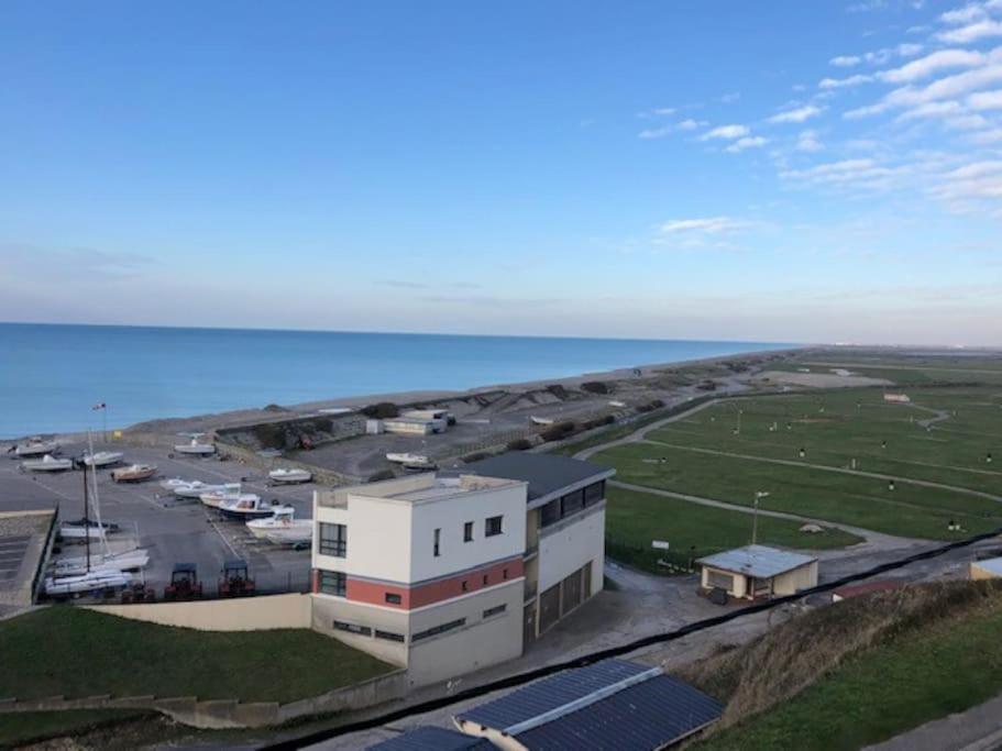 Pleine Face Mer Et Plage Ault Exterior foto